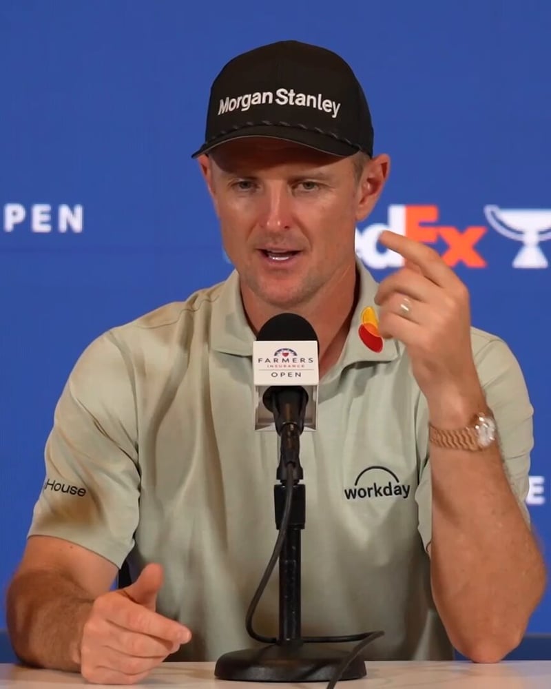Justin Rose und sein Caddie feiern emotionalen Sieg bei Farmers Insurance Open - (@PGATOUR)