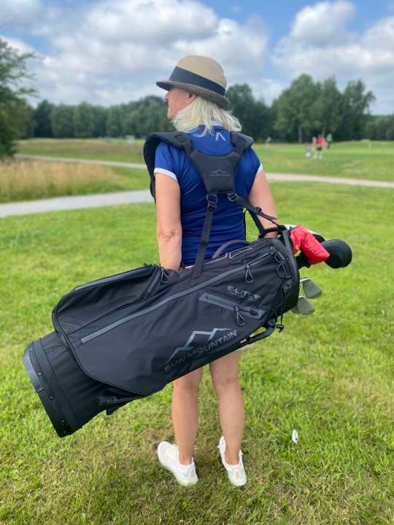 Sun Mountain: Wasserdicht und perfekte Tragegurte