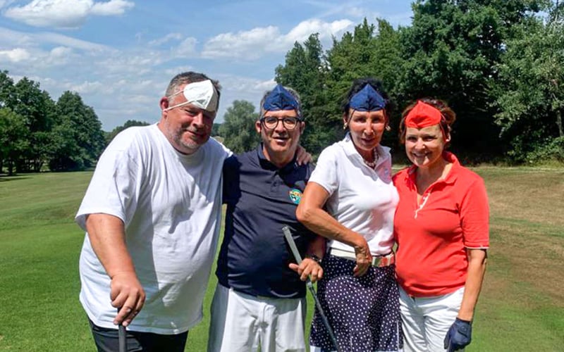 Maske auf und Abschlag