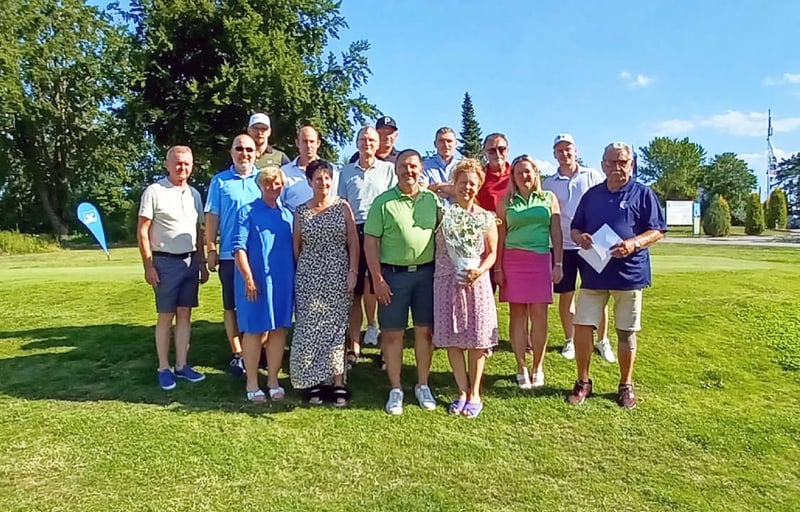 Ulrike Leikam und Hans Dechant vorne