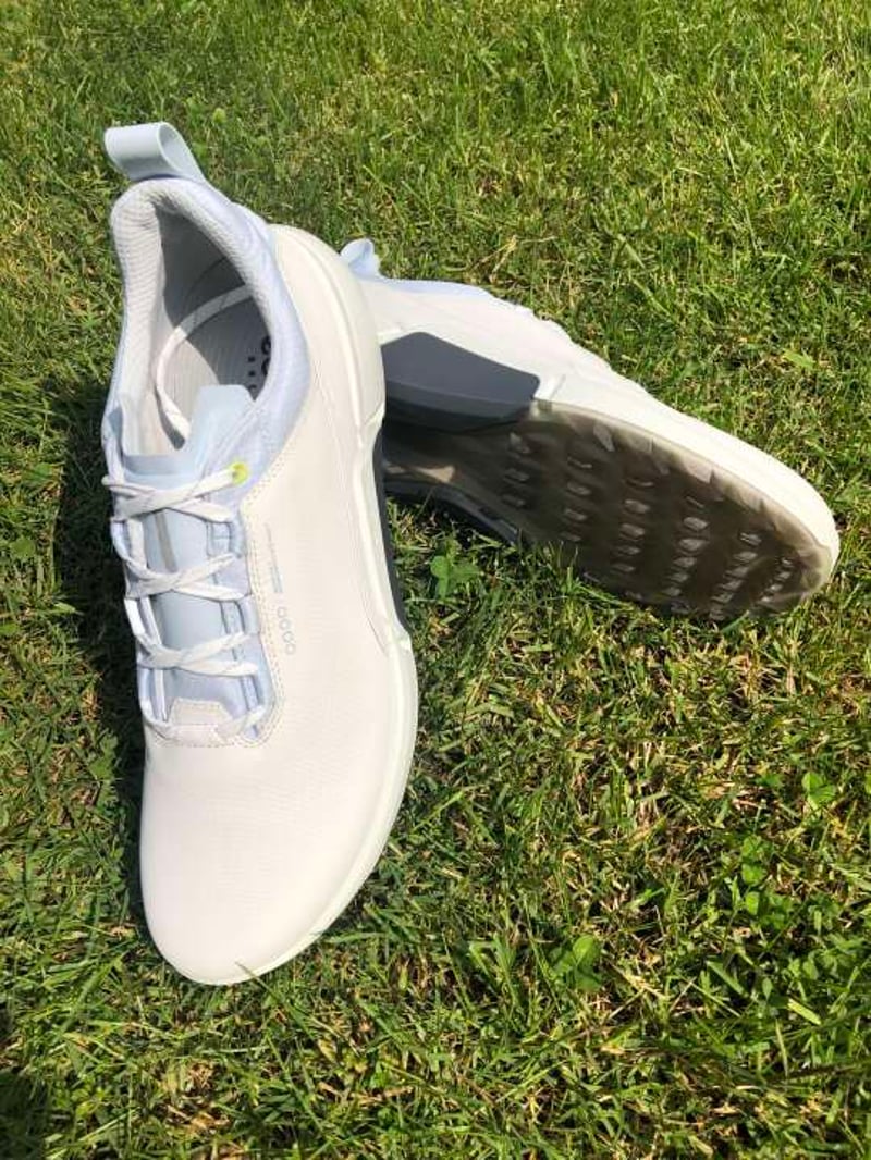 Ecco Golfschuhe – Zuverlässige Performance bei widrigen Bedingungen
