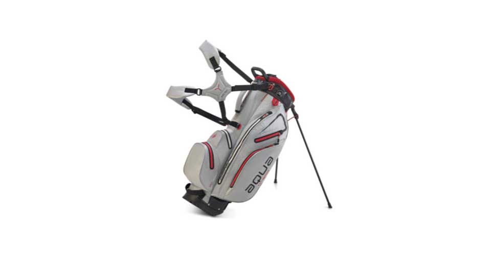 Das neue Aqua Hybrid Golfbag in der Farbe grau. (Foto: Big Max Golf)