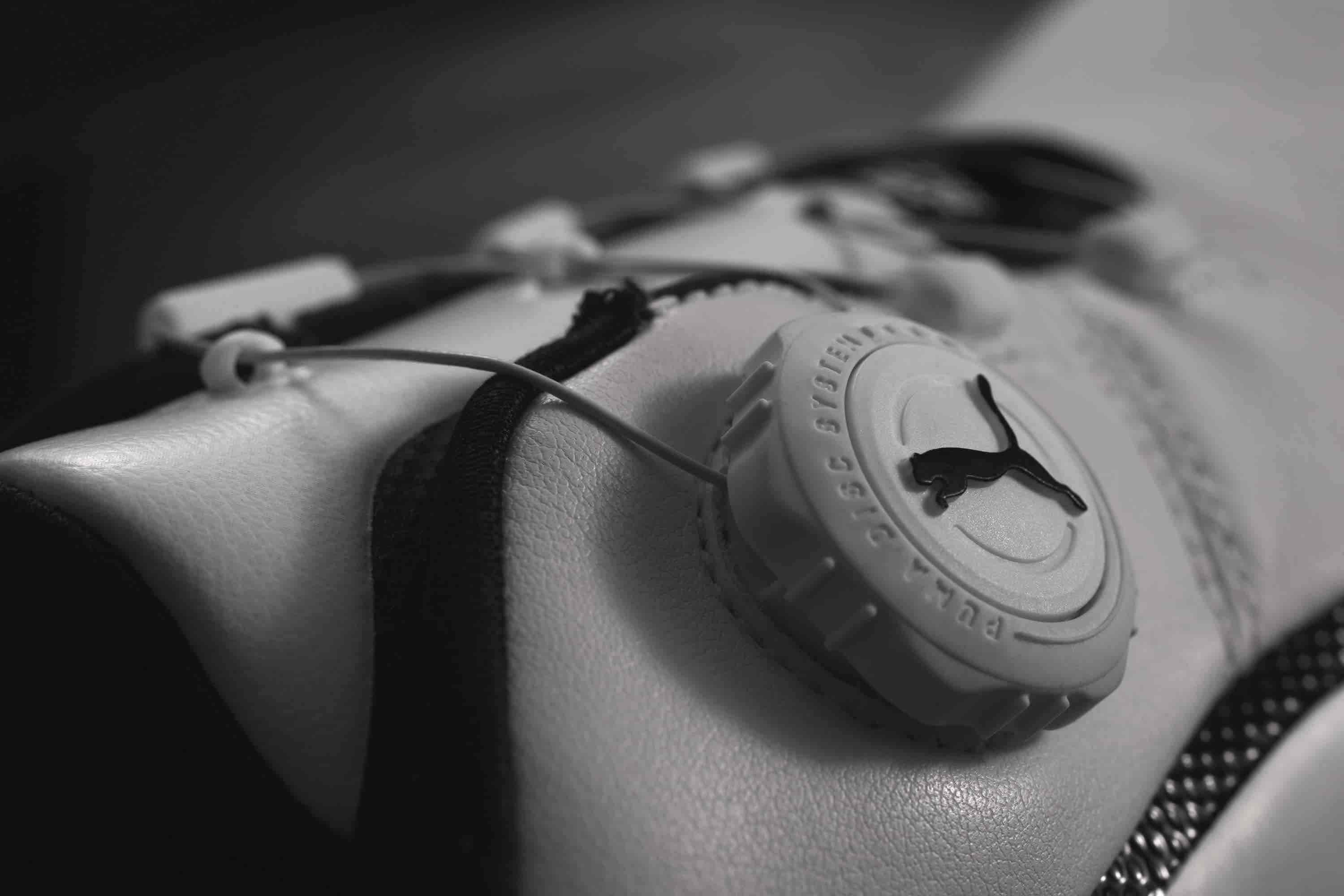 Durch ein kurzes Drehen geht der Schuh auf bzw. zu und bietet den optimalen gewünschten Halt. (Foto: Puma Golf)