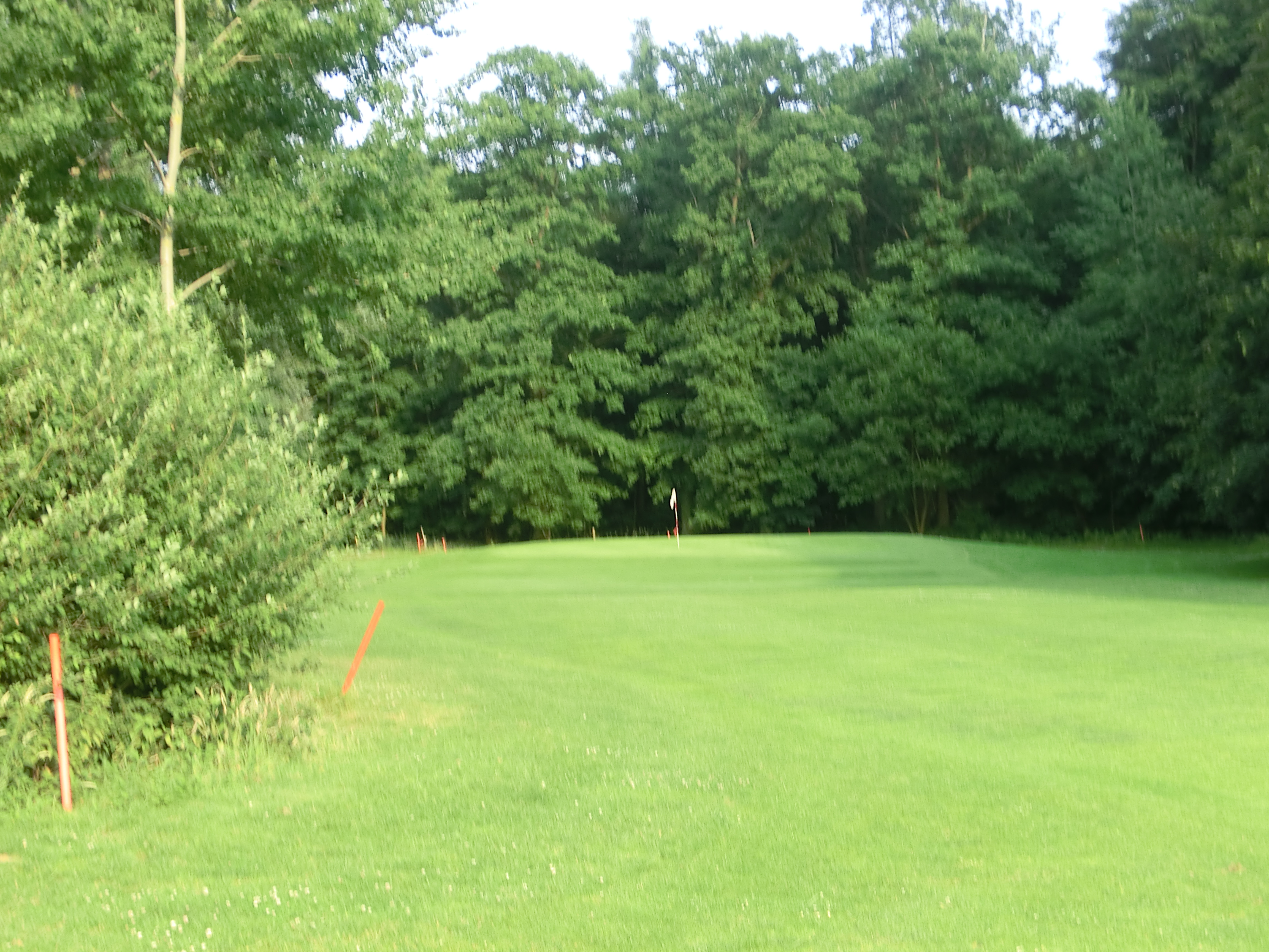 Impressionen vom Golfclub Schloss Schwöbber. (Quelle: Hamelner Golfclub Schloss Schwöbber)