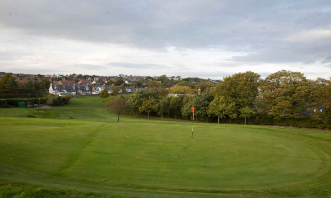 Das 8. Grün des Maybole Golf Course. (Bild: Golf South Ayrshire)