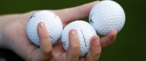 Für viele nur ein "Verbrauchsgegenstand" und doch so wichtig - Der Golfball im Fokus. (Foto: Getty)