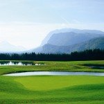 Mit der Alpe-Adria-Golf Card in Kärnten spielt man günstiger.