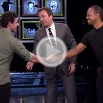 Ein Duell der besonderen Art: Tiger als Caddy von Fallon, der mit McIlroy auf Scheiben schießt.