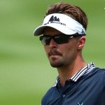 Der Schwede Rikard Karlberg setzte sich zum Auftakt der CIMB Classic in Malaysia an die Spitze des Feldes, bevor die Runde wegen schlechten Wetters abgebrochen werden musste.