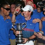 Vorjahressieger Rory McIlroy mit dem Greenkeeping Staff. (Foto: Getty)