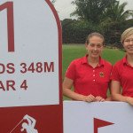 Ann-Kathrin Lindner (r.) und Nina Holleder bei der World Ladies Championship im Mission Hills Resort.