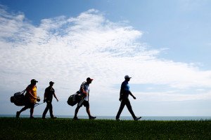 Martin Kaymer und Tiger Woods am Donnerstag. (Foto: Getty)