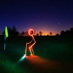 Wenn die Nächte länger werden und man trotzdem golfen möchte: Nachtgolf (Foto: flickr)