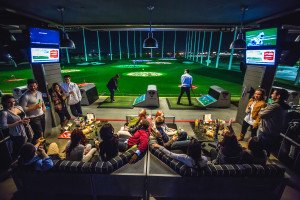 "Spaßig, unterhaltsam, gesellig" - bei TopGolf. (Foto: TopGolf)