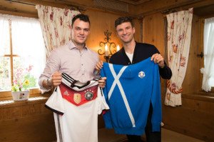 Martin Kaymer Thomas Mueller Trikottausch Ryder Cup