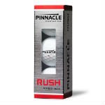 Das Pinnacle Rush Modell im Dreierpack. (Foto: Acushnet)