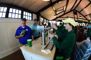 Selbstverständlich ist auch für die Verpflegung der Zuschauer im Augusta National bestens gesorgt. (Foto: Getty)