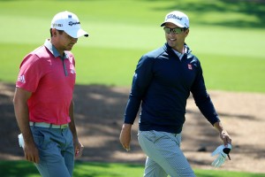 Das Dream-Team der Proberunde am Dienstag ist sicherlich diese australische Kombo bestehend aus Jason day und Adam Scott. Beide sind mit zwei Turniersiegen in dieser Saison nach Augusta gekommen und proben vielleicht schonmal für den finalen Sonntagsflight. (Foto: Getty)