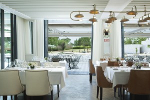 Restaurant im direkt am Platz gelegenen Hotel Camiral (Foto: PGA Catalunya Resort)