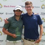 Hinrich Arkenau (links) mit seinem Caddie Jonas Benger. (Foto: Golf Post)