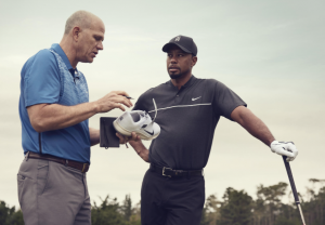 Tiger Woods und Tobias Hatfield arbeiteten knapp 1 1/2 Jahre am neuen Nike Golfschuh. (Foto: Nike)