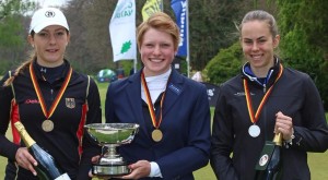 Die Medaillengewinnerinnen (v.l.n.r.): Hannah Karg, Paula Kirner und Monika Hartl (Foto: DGV/stebl)