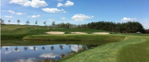 Die 18. Bahn des Nord-Course Green Eagle hat alles, was es für ein spannendes Finale bei der Porsche European Open braucht. (Foto: Golf Post)