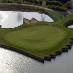 Im Golf Club Hardenberg gibt es ein Inselgrün in Form eines Keilerkopfs (Foto: Heinrich Hecht)