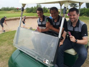 Das Team von GolfCity bringt die heiß begehrte Abkühlung vorbei. (Foto: Golf Post)