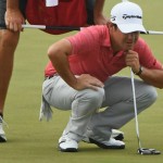 Der Kanadier Brian Harman geht als Führender ins Finale der US Open in Erin Hills, insgesamt rechnen sich aber 16 Spieler realistische Chancen auf das Rekord-Preisgeld aus.