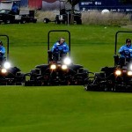 Zeitlich scheint es ungünstig, doch am Ende haben alle Golfer mehr davon, wenn im Trockenen gemäht wird. (Foto: Getty)