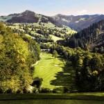 Nur einer von vielen Abschlägen mit traumhaftem Alpenpanorama. (Foto: Golf Eichenheim)