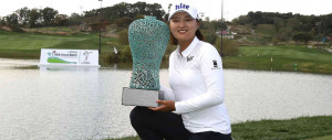 Jin Young Ko setzt sich bei der HanaBank Championship durch. (Foto: Getty)