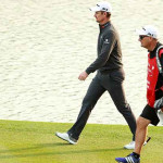 Justin Rose mit seinem Caddie bei der WGC - HSBC Champions in CHina. (Foto: Getty)