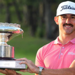 Ein mehr als glücklicher Wade Ormsby mit der Siegertrophäe der UBS Hong Kong Open. (Foto: Getty)
