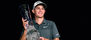 Ein strahlender Sieger und erstmaliger PGA Tour Champion: Aaron Wise. (Foto: Twitter/@PGATOUR)