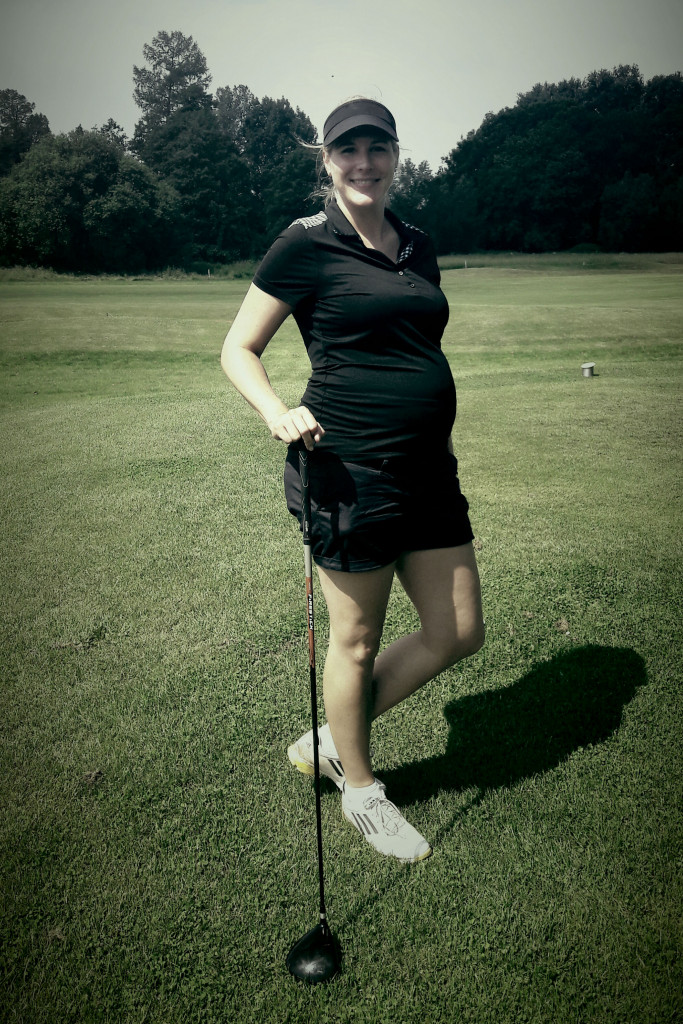 Bis kurz vor der Entbindung war Maike Blankartz auf dem Golfplatz unterwegs. (Foto: Maike Blankartz)