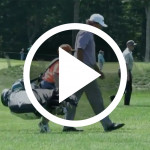 Golf Video Phil Mickelson mit jungem Fan als Caddie