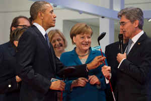 Obama, Merkel und Siemens CEO Kaeser in Hannover 2016.