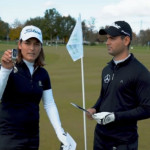 Karolin Lampert und Moritz Lampert verlosen die Jahrespreise für den Mercedes-Benz After Work Golf Cup. (Foto: Facebook.com/@MBAWGC)