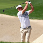 Bryson DeChamebau im Fairwaybunker in der dritten Runde der Omega Dubai Desert Classic 2019. (Foto: Getty)