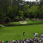 Tiger Woods am legendären 12. Loch des Augusta National Golf Clubs. (Foto: Getty)