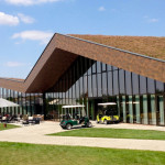 Das Clubhaus des Golfclubs Herzogswalde bei Dresden. (Foto: Michael F. Basche)