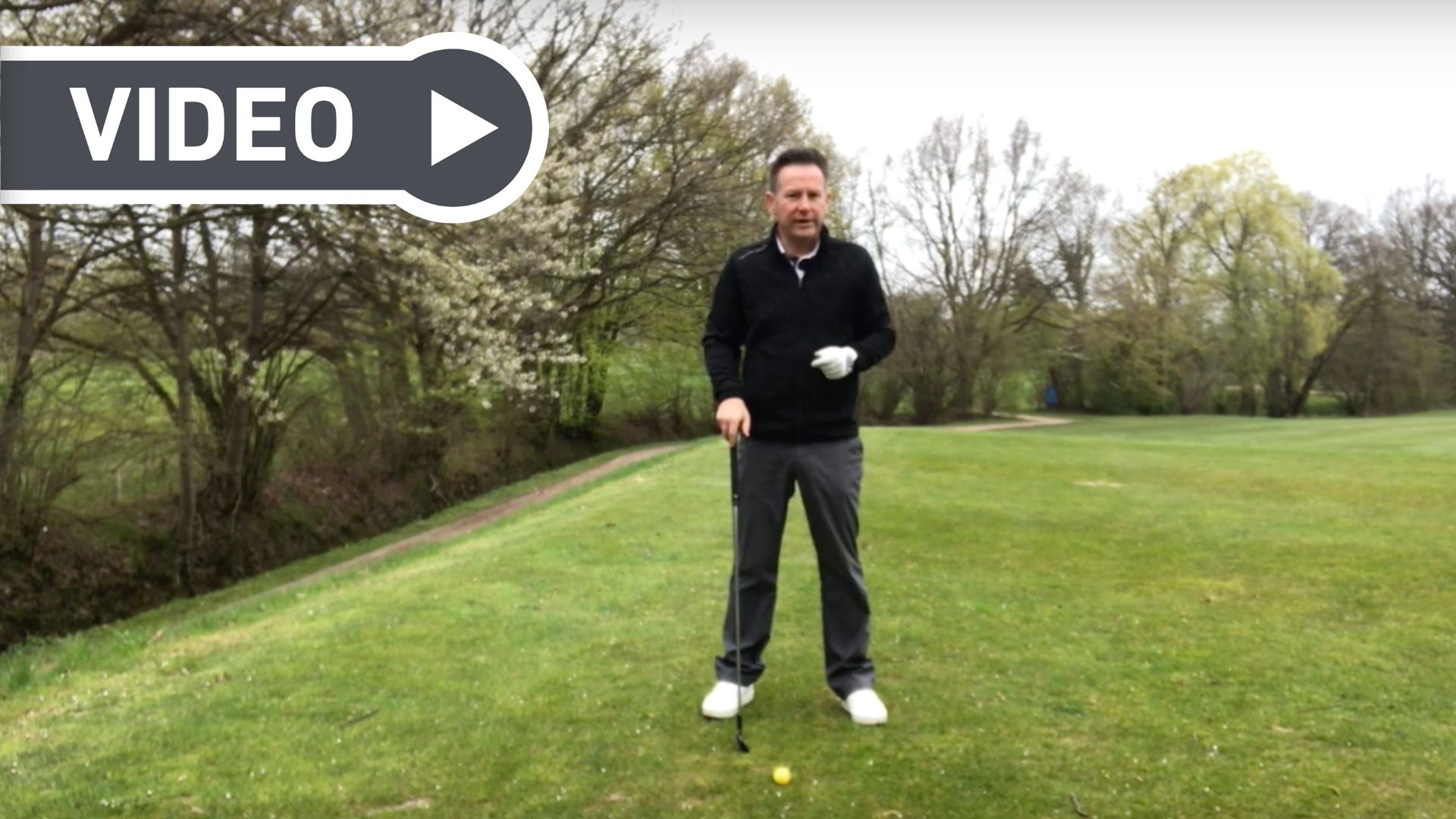 Golftraining mit Paul Dyer: Die richtige Ballposition
