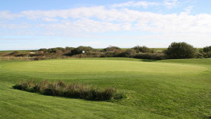 Endlich etwas Regen auf dem GC Insel Langeoog. Der Platz und die Pflanzen hatten es bitter nötig. (Bild: GC Insel Langeoog)