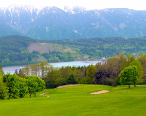 Der GC Millstatt bietet eine atemberaubende Aussicht auf den See. (Foto: Pressegolf)