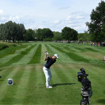 Martin Kaymer ballert sich mit einer grandiosen Back Nine an die Spitze - die Fans feiern. (Foto: Getty)