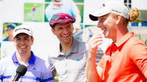 Philipp Lahm, Thomas Müller und Marcel Siem im Vorfeld der BMW International Open 2019. (Foto: BMW Golfsport)