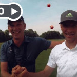 Der Fußballweltmeister Thomas Müller fordert Marcel Siem zur kniffligen Golfchallenge heraus. (Foto: YouTube / Thomas Müller)