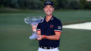 Kevin Na darf zum vierten Mal auf der PGA Tour den Siegerpokal in Empfang nehmen. (Foto: Getty)